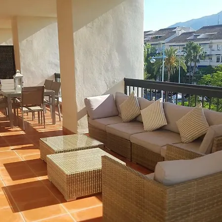 Lujoso Apartamento Con Espectacular Terraza Con Vistas Al Mar En
